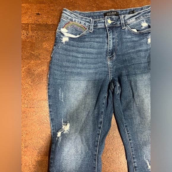 Women’s Judy Blue Jeans 14W Straight Leg Distressed Embroidered Pocket - Picture 2 of 10